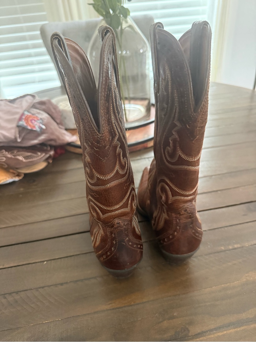 Brown Leather Embroidered Cowboy Boots 6. - Picture 4 of 11
